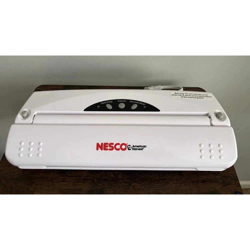 Nesco Vacuum Food Sealer Model VS-01 Automatic One Touch Operation Plus 55 Bags